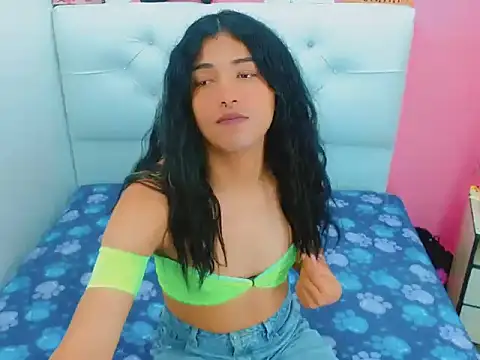 xwetdreamsx online show from April 28, 7:52 pm