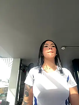 Snapshot of Elizabeth_Martinez11 chatting on November 26, 8:54 pm Elizabeth Martinez11 online show from November 26, 8:54 pm