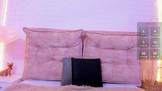 lunaa hart online show from February 28, 12:22 am