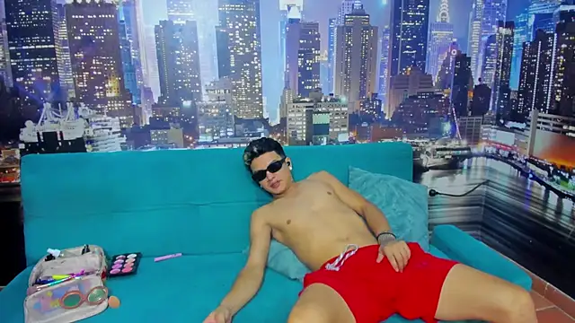 Snapshot of play_hard66 chatting on December 15, 4:22 pm play hard66 online show from December 15, 4:22 pm