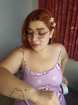 mila curvy online show from March 5, 7:15 am