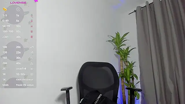 Catty Noir online show from November 27, 9:39 pm