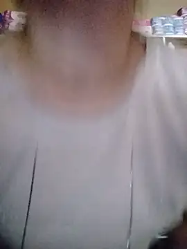 MIA-LARIOS online show from May 29, 2:59 pm