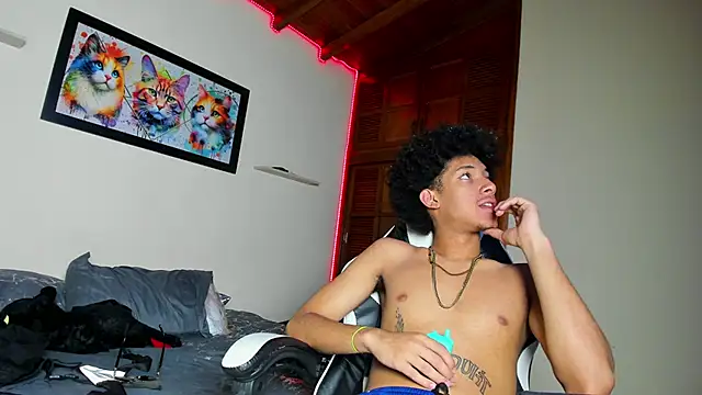 Snapshot of smith_66jr chatting on January 31, 9:57 pm smith 66jr online show from January 31, 9:57 pm