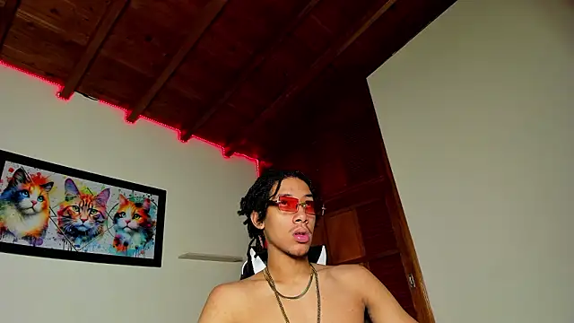 Snapshot of smith_66jr chatting on February 2, 10:30 pm smith 66jr online show from February 2, 10:30 pm