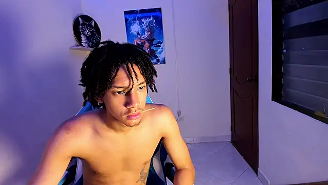 Snapshot of smith_66jr chatting on March 16, 3:23 am smith 66jr online show from March 16, 3:23 am