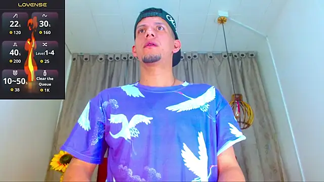 Snapshot of Sebastian_Smith__ chatting on November 25, 11:21 am Sebastian Smith online show from November 25, 11:21 am