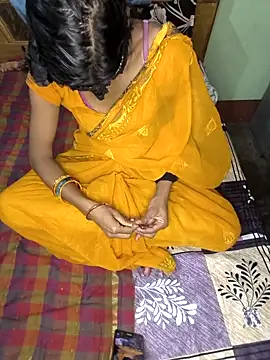 Laxmidevi000 online show from April 22, 4:08 pm