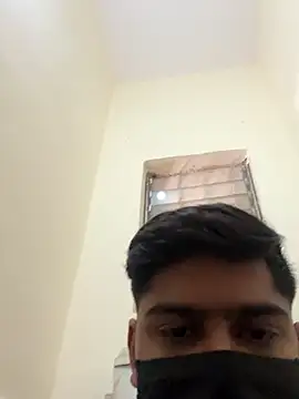 Snapshot of hardboydick2000 chatting on December 16, 5:45 am hardboydick2000 online show from December 16, 5:45 am