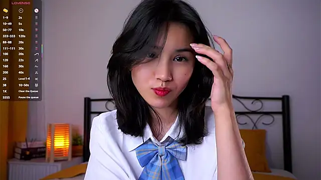 StaciaBratz online show from December 1, 7:08 pm