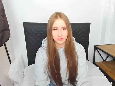 Snapshot of VanessaAmore chatting on February 6, 11:57 am VanessaAmore online show from February 6, 11:57 am