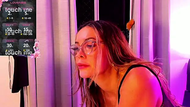 Snapshot of venus_desired260669 chatting on November 27, 1:07 am venus desired260669 online show from November 27, 1:07 am