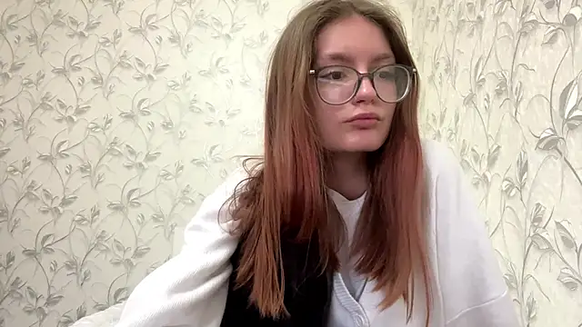 Snapshot of TishGiardino chatting on December 4, 1:04 am TishGiardino online show from December 4, 1:04 am