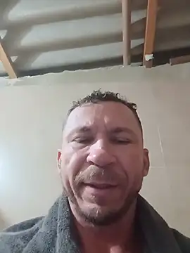 Snapshot of RobertoLuiz84 chatting on July 11, 1:52 am RobertoLuiz84 online show from July 11, 1:52 am