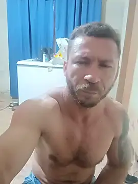 Snapshot of RobertoLuiz84 chatting on August 2, 5:00 pm RobertoLuiz84 online show from August 2, 5:00 pm