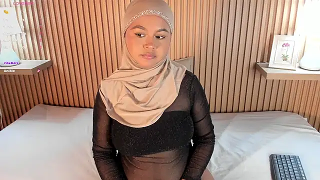 Snapshot of jasmyne_anbar chatting on December 20, 5:03 am jasmyne anbar online show from December 20, 5:03 am