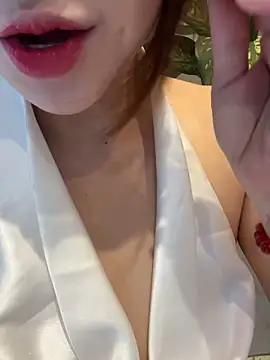 Queen-of-Love online show from May 10, 8:41 am