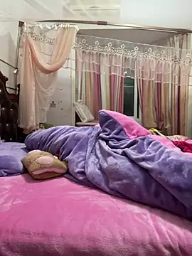 Snapshot of tianwei2567 chatting on December 18, 12:33 pm tianwei2567 online show from December 18, 12:33 pm