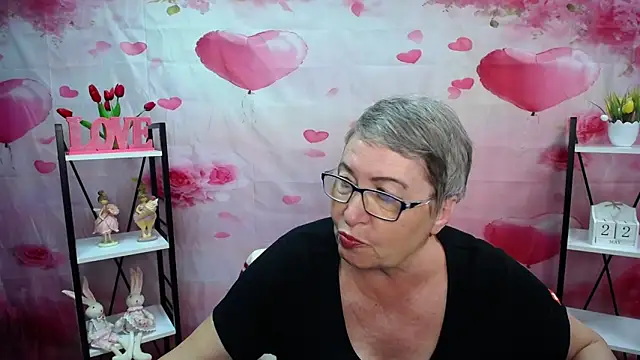 Snapshot of OlgaLuck chatting on May 22, 5:14 am OlgaLuck online show from May 22, 5:14 am