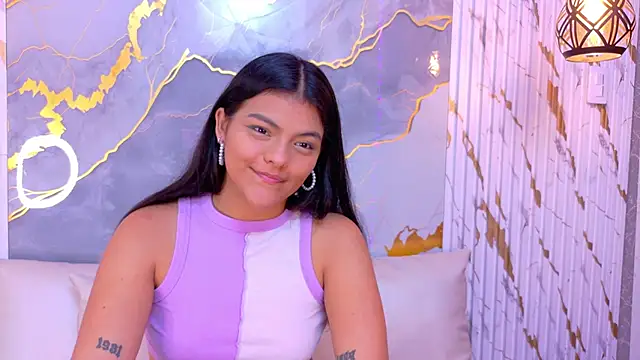 Snapshot of NIKIBUNNY chatting on December 5, 1:09 pm NIKIBUNNY online show from December 5, 1:09 pm