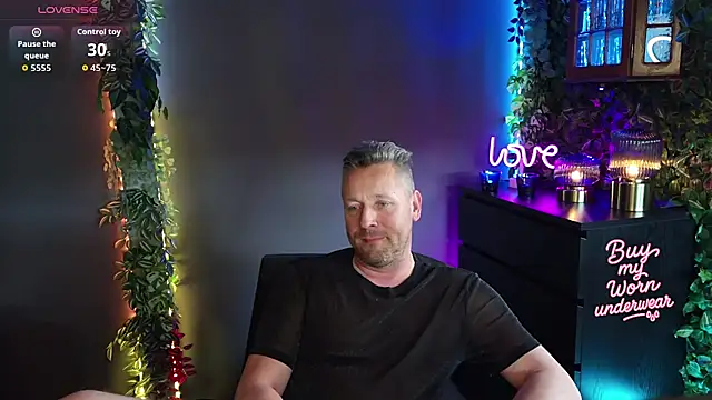 Hunter Fl online show from April 10, 4:33 pm