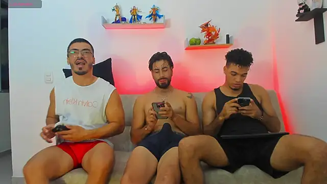 heteros curious online show from April 27, 11:47 pm