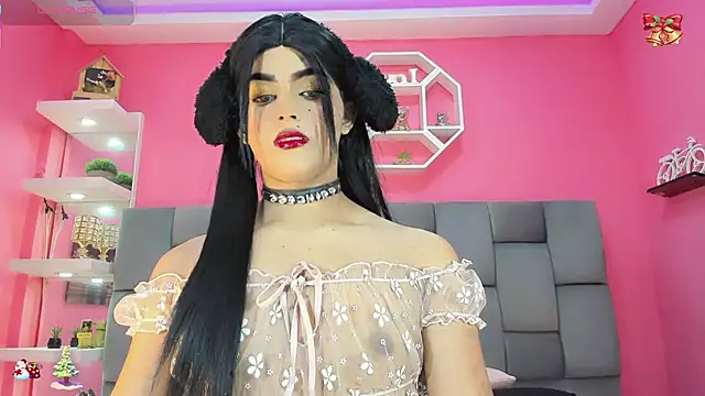 Snapshot of DaleskaSanchez chatting on December 15, 8:35 pm DaleskaSanchez online show from December 15, 8:35 pm