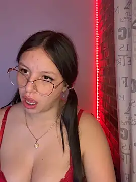 Snapshot of ValeryPalmer chatting on December 15, 11:53 pm ValeryPalmer online show from December 15, 11:53 pm