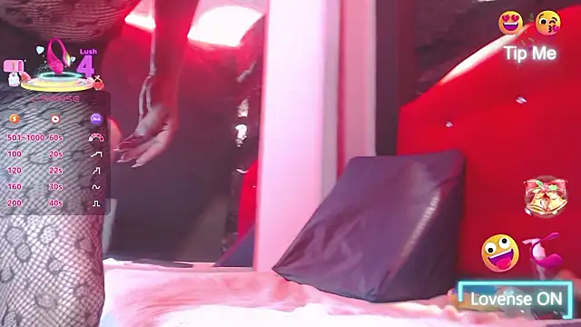 Snapshot of melo_deborah chatting on January 14, 8:14 pm melo deborah online show from January 14, 8:14 pm