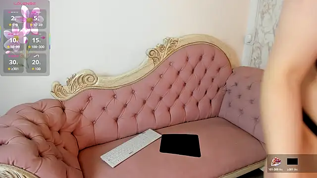 Snapshot of Mysterius_Woman chatting on December 3, 1:20 pm Mysterius Woman online show from December 3, 1:20 pm