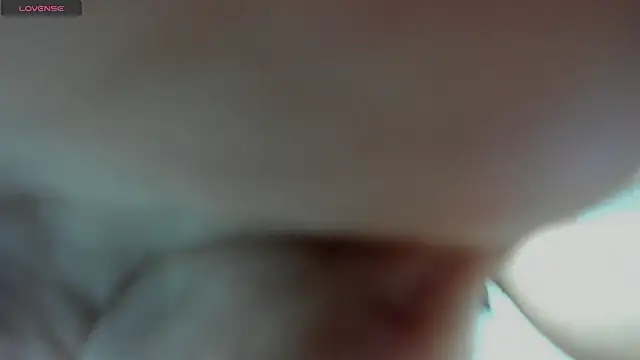 Snapshot of Izelevans chatting on November 24, 11:43 am Izelevans online show from November 24, 11:43 am