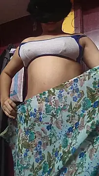 SameeraReddy19 online show from February 20, 6:08 pm