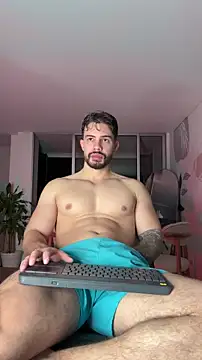 Valenthino Salvatore online show from February 3, 2:10 am