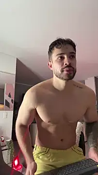 Valenthino Salvatore online show from February 12, 11:22 pm