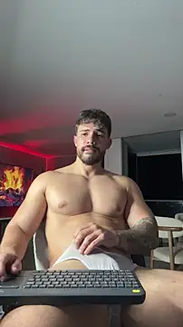 Snapshot of Valenthino_Salvatore chatting on May 15, 11:01 pm Valenthino Salvatore online show from May 15, 11:01 pm