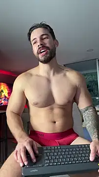 Snapshot of Valenthino_Salvatore chatting on May 21, 11:12 pm Valenthino Salvatore online show from May 21, 11:12 pm