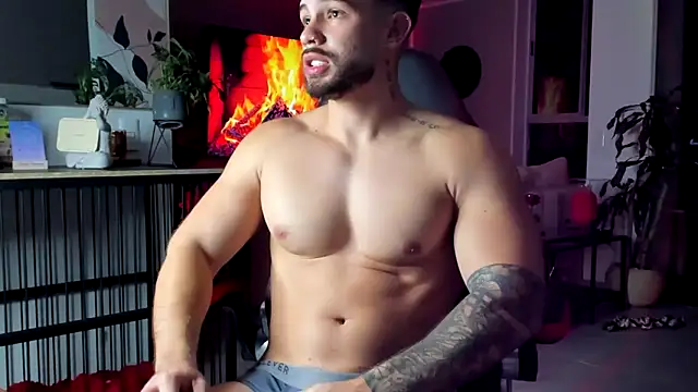 Snapshot of Valenthino_Salvatore chatting on May 27, 1:57 am Valenthino Salvatore online show from May 27, 1:57 am