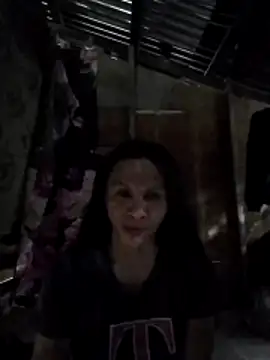 Snapshot of lovelycarla32 chatting on November 27, 11:40 pm lovelycarla32 online show from November 27, 11:40 pm