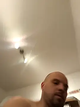 Snapshot of Phoenix2310 chatting on February 24, 4:05 pm Phoenix2310 online show from February 24, 4:05 pm