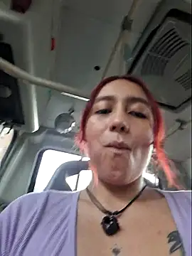 Snapshot of Eveeelyn25 chatting on November 22, 8:30 pm Eveeelyn25 online show from November 22, 8:30 pm