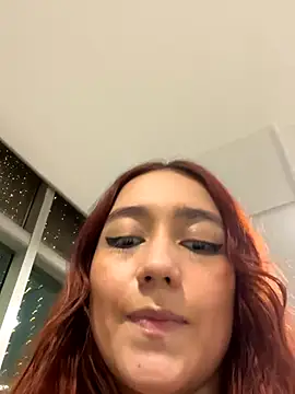 Eveeelyn25 online show from December 19, 12:06 am