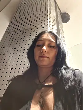 Snapshot of Eveeelyn25 chatting on May 9, 12:16 am Eveeelyn25 online show from May 9, 12:16 am