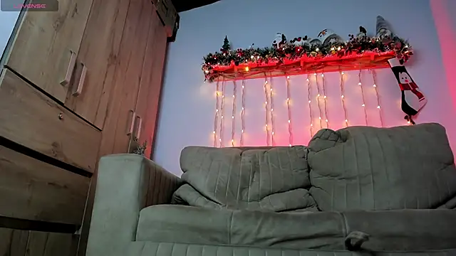 Snapshot of steveen_universe28 chatting on December 4, 1:26 am steveen universe28 online show from December 4, 1:26 am