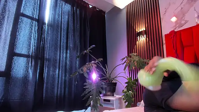 lilith-Y-Asmodeo online show from March 5, 7:32 pm