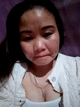 Snapshot of One-two22 chatting on November 23, 12:49 pm One-two22 online show from November 23, 12:49 pm