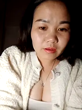 Snapshot of One-two22 chatting on November 28, 1:14 pm One-two22 online show from November 28, 1:14 pm