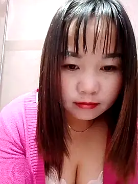 Snapshot of One-two22 chatting on December 14, 8:35 pm One-two22 online show from December 14, 8:35 pm