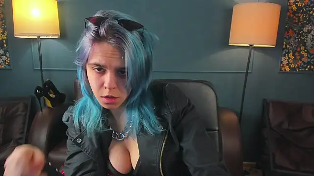 LiraBelle online show from February 6, 3:11 am