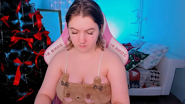 lovelyy julia online show from January 11, 6:51 am