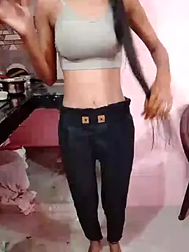 Snapshot of Fiza_khan12 chatting on December 15, 10:08 am Fiza khan12 online show from December 15, 10:08 am